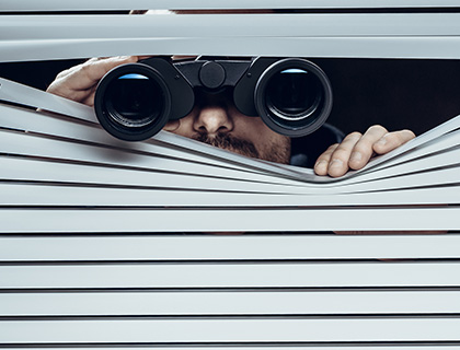 Managing a hybrid cloud deployment